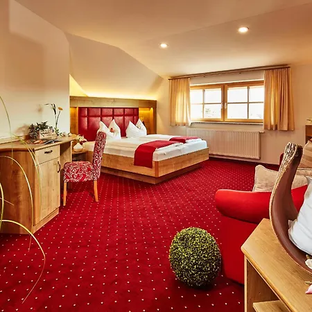 Donauhotel Lettnerhof *