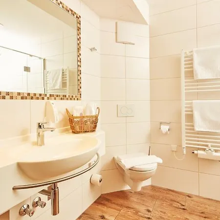 Donauhotel Lettnerhof