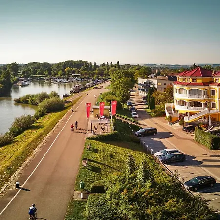 Donauhotel Lettnerhof Otel