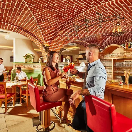 Donauhotel Lettnerhof Szálloda *