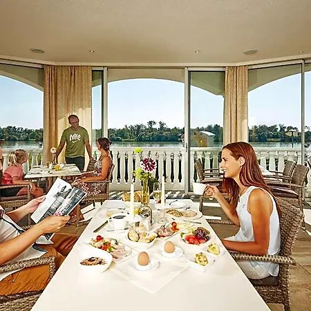 Donauhotel Lettnerhof *
