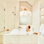 Отель Donauhotel Lettnerhof *