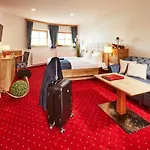 Отель Donauhotel Lettnerhof *
